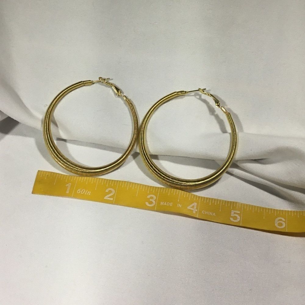 Coiled Spring Hoops (UC3) - Picture 4 of 6